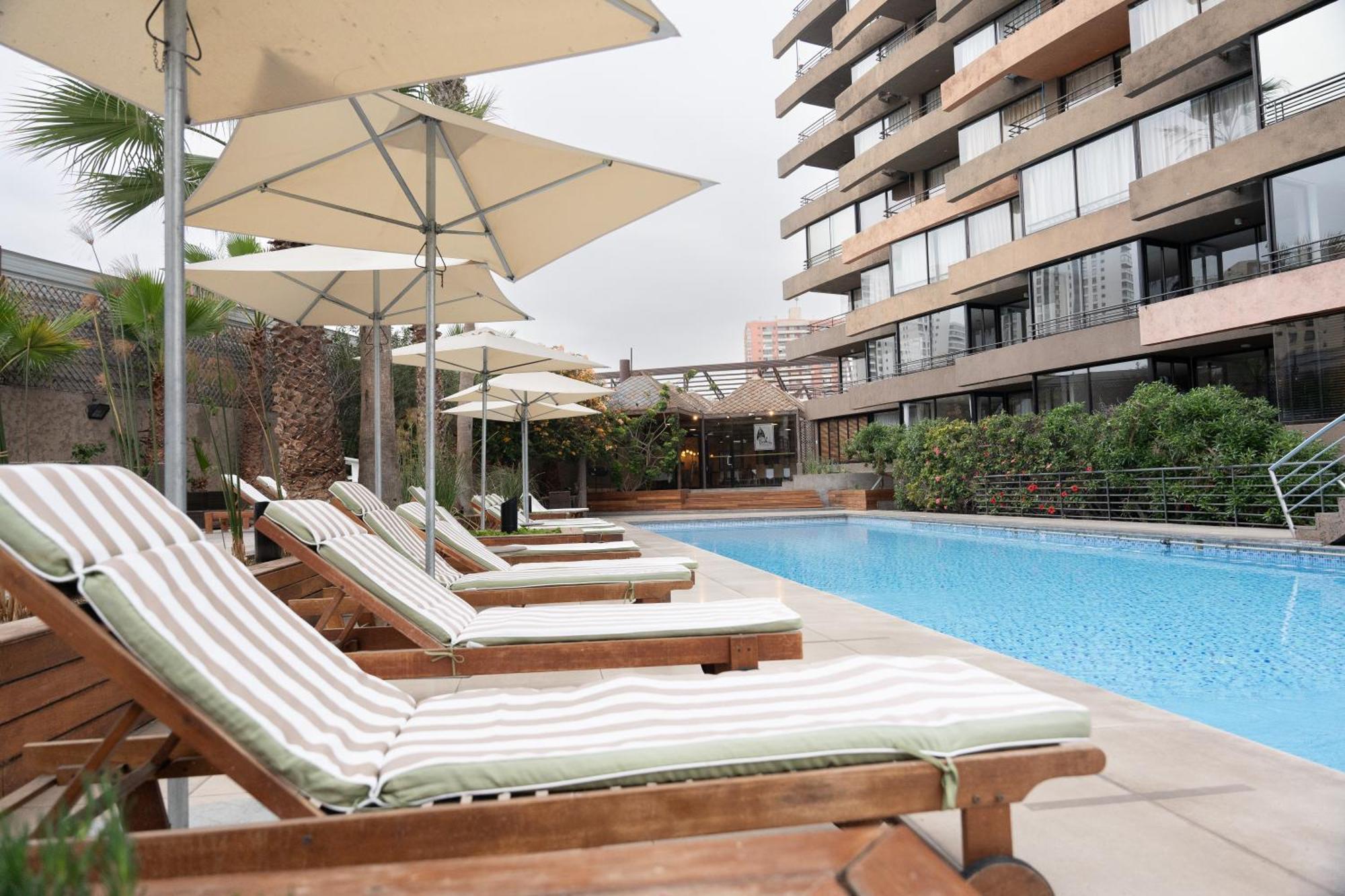 ホテル Terrado Club イキケ エクステリア 写真